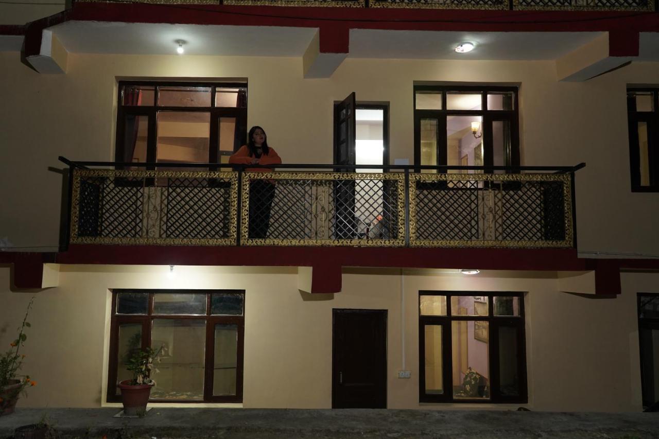 Shimla Pines Homestay Экстерьер фото
